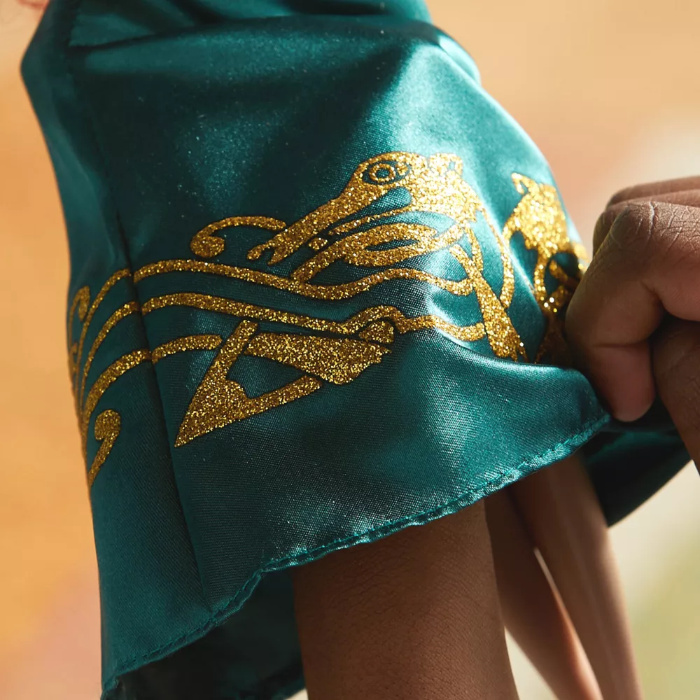 Disney Store Poupée Classique Merida, Rebelle 4 Disney Store Poupée Classique Merida, Rebelle – Image 4