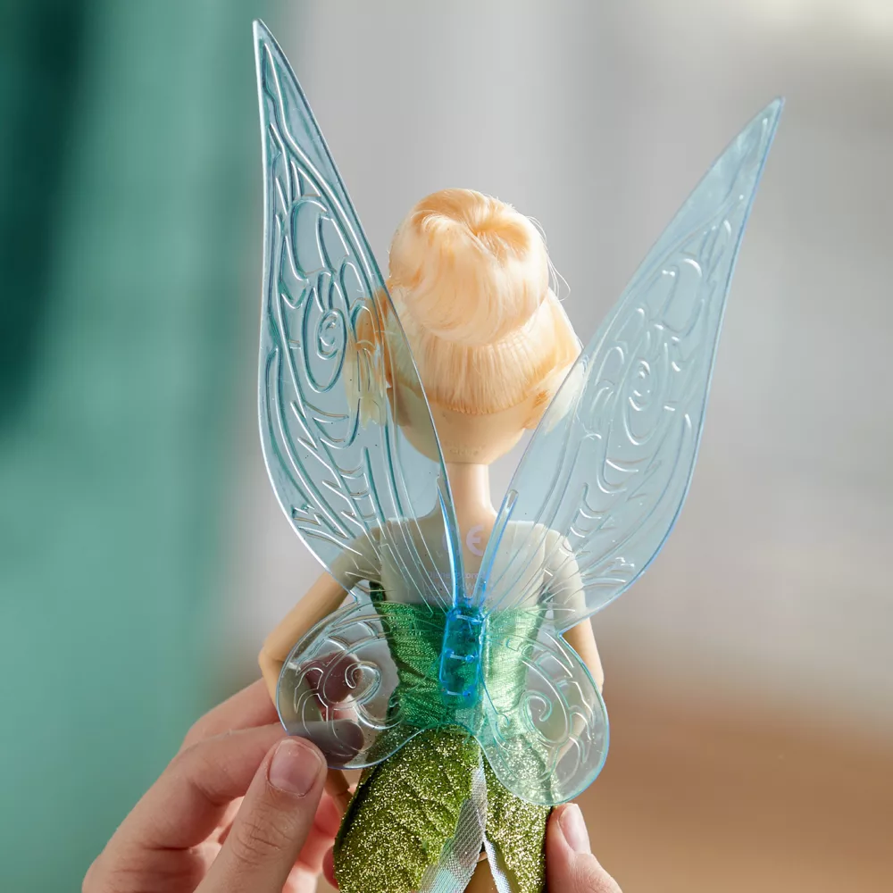 Disney Store Poupée Classique Clochette, Peter Pan 6 Disney Store Poupée Classique Clochette, Peter Pan – Image 6