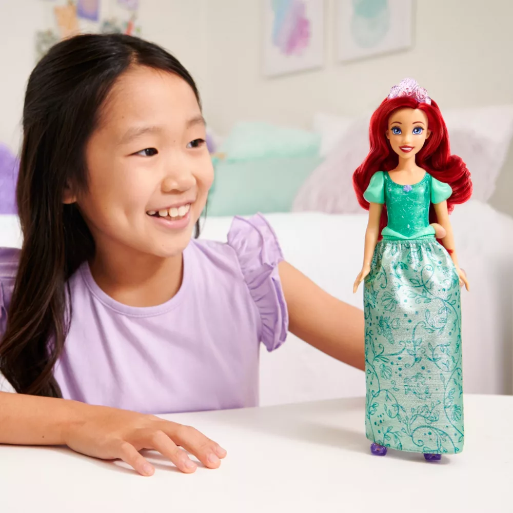 Mattel Poupée Mode Princesse Disney Ariel, La Petite Sirène 6 Mattel Poupée Mode Princesse Disney Ariel, La Petite Sirène – Image 6