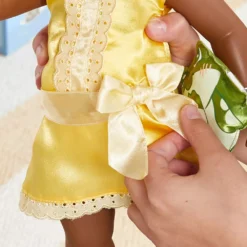 Disney Store Poupée Tiana Disney Animators, La Princesse Et La Grenouille 10 Disney Store Poupée Tiana Disney Animators, La Princesse Et La Grenouille -Jouets Soldes 460020774778 4