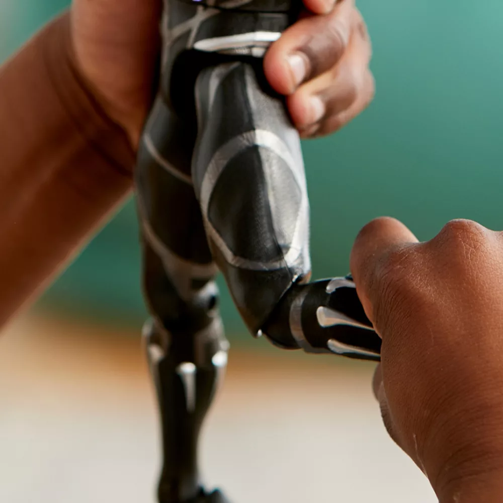 Disney Store Figurine Black Panther Articulée Et Parlante 6 Disney Store Figurine Black Panther Articulée Et Parlante – Image 6