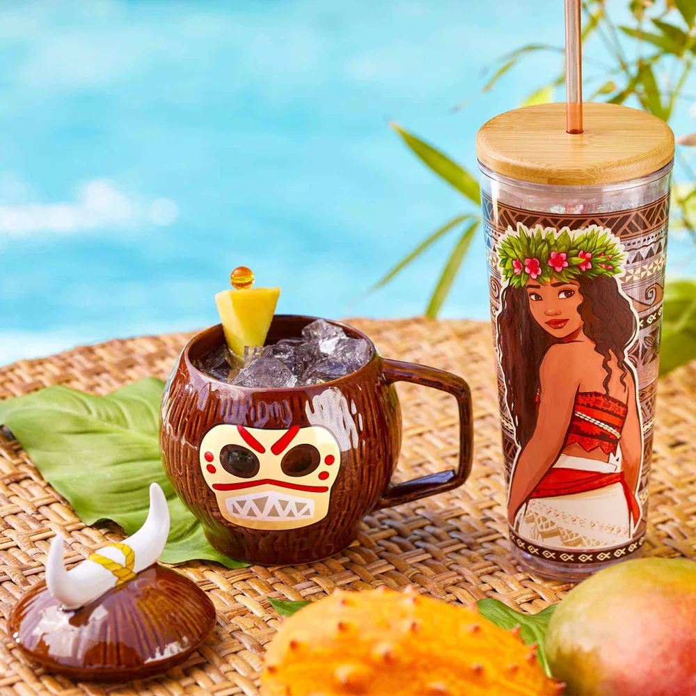 Disney Store Mug Avec Couvercle Kakamora, Vaiana 2 Disney Store Mug Avec Couvercle Kakamora, Vaiana – Image 2
