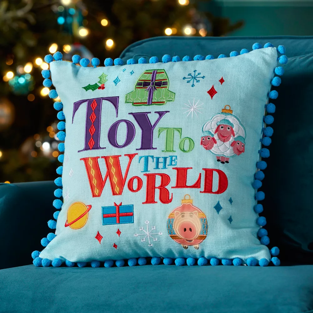 Disney Store Coussin Pixar Holiday 2 Disney Store Coussin Pixar Holiday – Image 2