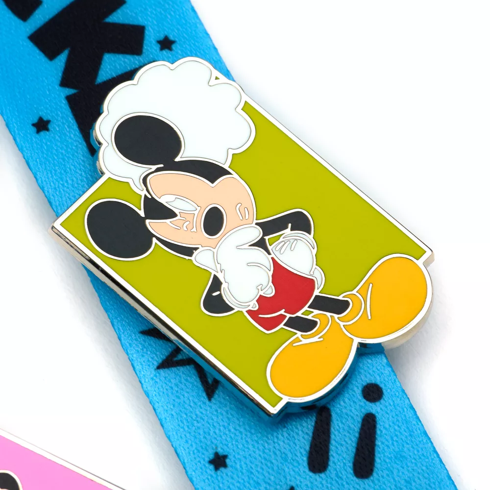 Disney Store Ensemble Pin's Et Tour De Cou Mickey 5 Disney Store Ensemble Pin's Et Tour De Cou Mickey – Image 5